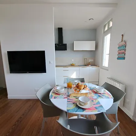 Appartement, Royan. Proche Plage. Апартаменти *