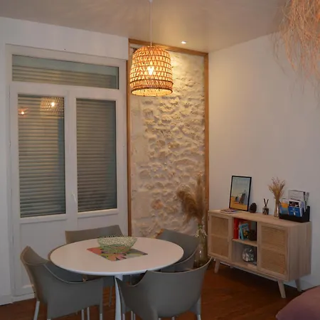 Appartement, Royan. Proche Plage. Apartment *